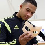 Bestralingsmasker Catharina Ziekenhuis in spotlights door neusbreuk Mbappé