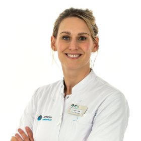 Sande van der, L.J.T.M. (Linda)