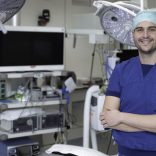 Van Eindhoven naar de wereld: de impact van Ferdi Akca op hartchirurgie in 2024