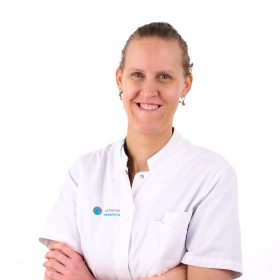 Berg van den, M.A. (Marieke)