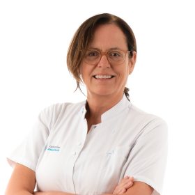 Sambeeck, van A.M.J.F. (Charlotte)