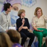 Christine Menting blikt met oncologisch chirurg Johanne Bloemen terug op endeldarmkankeroperatie